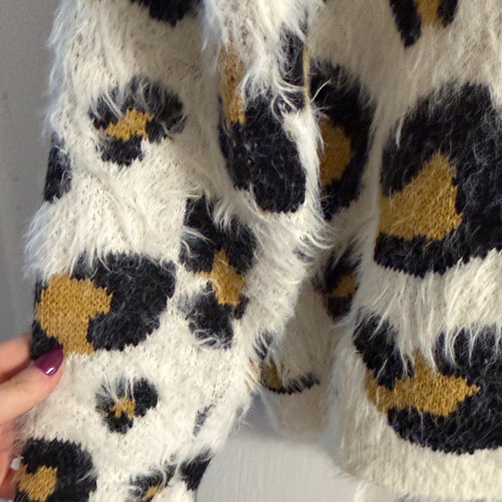 En Crème Cream and Black Leopard Print Sweater - Picture 3 of 5